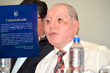 Juvenal Farfán dejó de ser director general de Cienciano