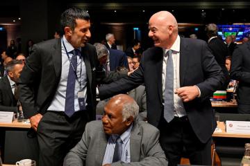Figo: “Infantino ha mentido, engañado y tratado de enriquecerse a costa del deporte que supuestamente debe servir”
