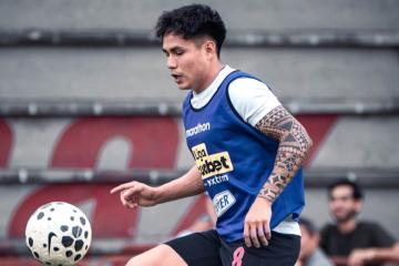 Pretell fue titular en derrota de LDU