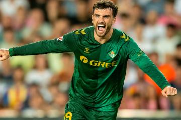 Real Betis pegó en su visita al Valencia