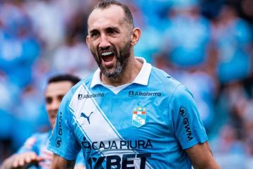 (VIDEO | FOTOS) Cristal se impuso por 2-0 a Juan Pablo II y volvió al triunfo