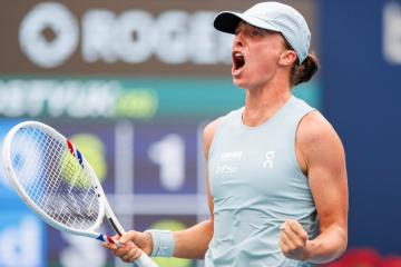 Swiatek avanzó a semifinales en Masters de Toronto