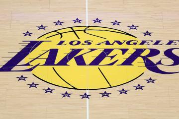 ¡Un año después! Los Lakers fueron vendidos nuevamente por 12,500 millones de dólares