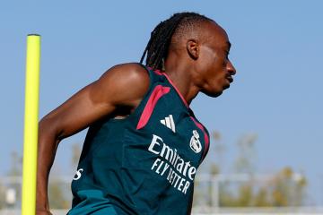 Yan Diomande tendrá que esperar para debutar en Real Madrid