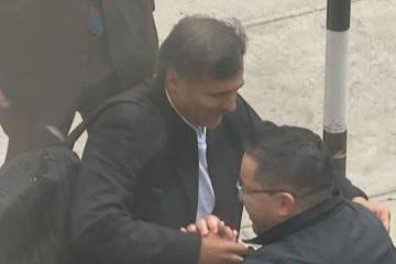 (VIDEO) ¡Ya está en Lima! Fabián Bustos llegó para ser DT de Universitario