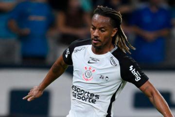 ¿Baja en la selección? Corinthians informó lesión de André Carrillo
