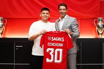 Claudio Echeverri fue presentado en Benfica