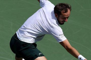 Daniil Medvedev ganó en sets corridos y se metió a octavos del US Open