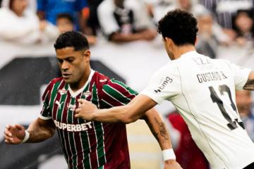 Sin Carrillo, Corinthians cayó 3-1 ante Fluminense por el Brasileirao