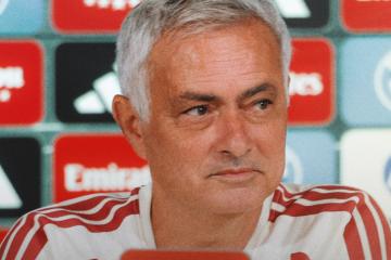 Mourinho: "Hay una presión que en otros campeonatos no existe, la de tener que ganar siempre"