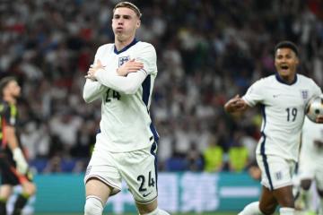 Cole Palmer se bajó de la convocatoria en Inglaterra