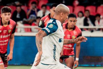 Con Pretell, LDU igualó 1-1 ante Deportivo Cuenca
