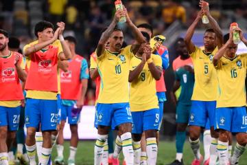 Raphinha fue desafectado de Brasil tras lesión muscular