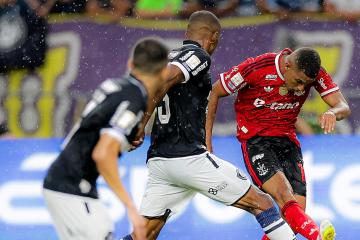 Flamengo venció a Remo y llegó a la cima del Brasileirao