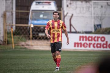 Saravia jugó ante Nacional por la Copa de Uruguay