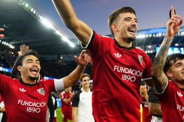 Sevilla le quitó el invicto al Depor