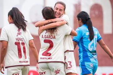 Universitario goleó 5-0 a Flamengo FBC por la Liga Femenina