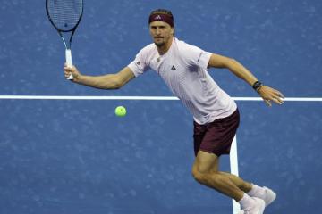 Zverev clasificó a las semifinales del US Open