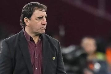 DT Néstor Lorenzo tras derrota ante Paraguay: "La cancha estaba muy mala, dura"
