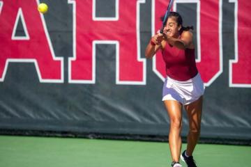 Dana Guzmán se metió a semifinales del W35 de Norman