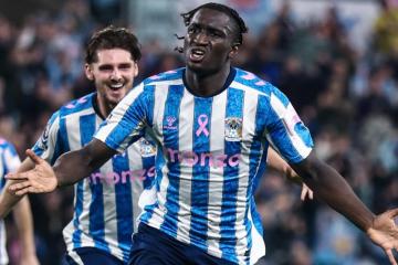 Coventry goleó a Newcastle por 4-1