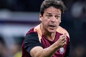 Carrillo se quedó sin técnico en Corinthians