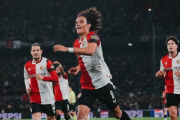 (VIDEO) Feyenoord triunfó en casa ante Como por la Champions