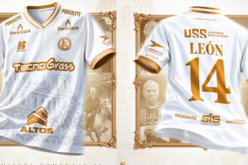 Juan Pablo II College presentó camiseta en honor al Papa León XIV