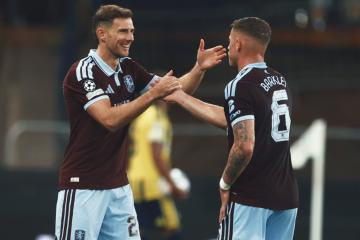 Aston Villa no tuvo piedad y goleó por 6-0 a Fenerbahce