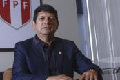 Lozano: "Le hemos ofrecido a Oblitas el puesto de Director general de Fútbol"