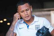 Reyna: "Feliz por el triunfo, pero me está faltando cerrar mejor las jugadas en ataque"