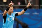Carrillo: "Los árbitros pudieron analizar clips de disputas y goles que son importantes para aplicar el VAR"