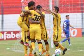(VIDEO | FOTOS) ¡Se acordó de ganar! Cantolao venció a Binacional y acorta distancias