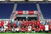 (FOTOS)Selección peruana reconoció el Panasonic Suita y quedó lista para medirse a Japón