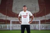 Se hizo oficial: 'Orejas' Flores es nuevo jugador de Universitario