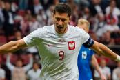 (VIDEO) Lewandowski salva a Polonia con un doblete frente a Islas Feroe