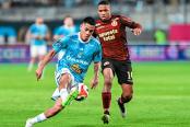 (FOTOS) Cristal y Universitario empataron sin goles en el estadio Nacional