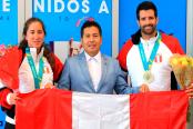 Veleristas Peschiera y Romero regresaron a Lima tras ganar medalla de oro en Santiago 2023