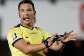 ¡El elegido! Kevin Ortega dirigirá la primera final entre Universitario y Alianza Lima