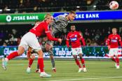 Sonne fue titular en derrota ante Midtjylland