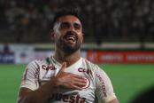 Urruti: "Estoy estudiando ofertas económicas, pero la prioridad la tiene la 'U'"