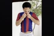 Vitor Roque ya luce la camiseta del Barcelona
