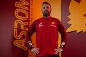 (VIDEO) Daniele de Rossi fue presentado como nuevo estratega de la Roma