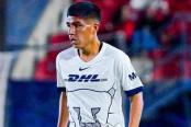 Piero Quispe debutó en caída de Pumas