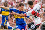 Con Advíncula de titular, Boca Juniors igualó ante River Plate en el Superclásico