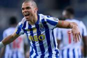 Pepe se convirtió en el más veterano en jugar una eliminatoria de Champions
