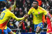 Colombia derrotó por 3-2 a Rumania y sumó su sexta victoria consecutiva