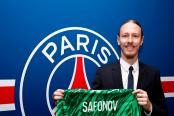 PSG anunció el fichaje del portero Matvey Safonov hasta el 2029
