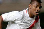 Villalta: "Al futbolista peruano no le acomoda tan bien la línea de tres"