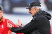 Zambrano sobre Fossati: "Nosotros igual tenemos que seguir poniendo la cara"